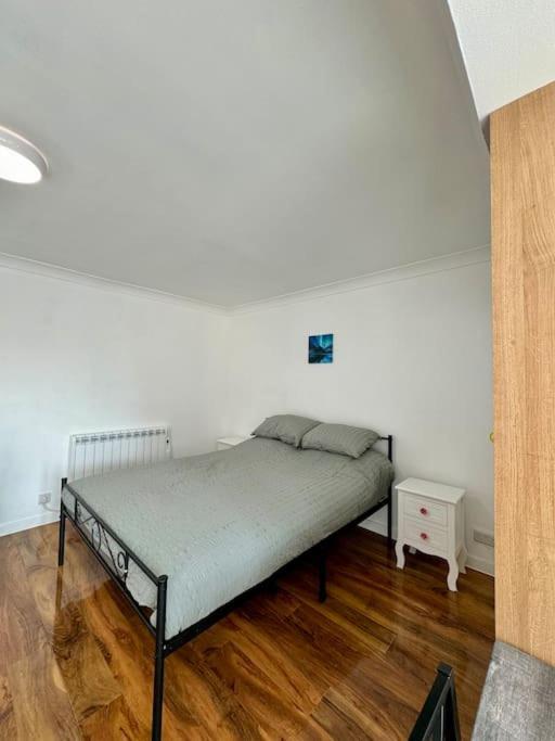 Flat On High Street Apartment Saltdean Екстериор снимка